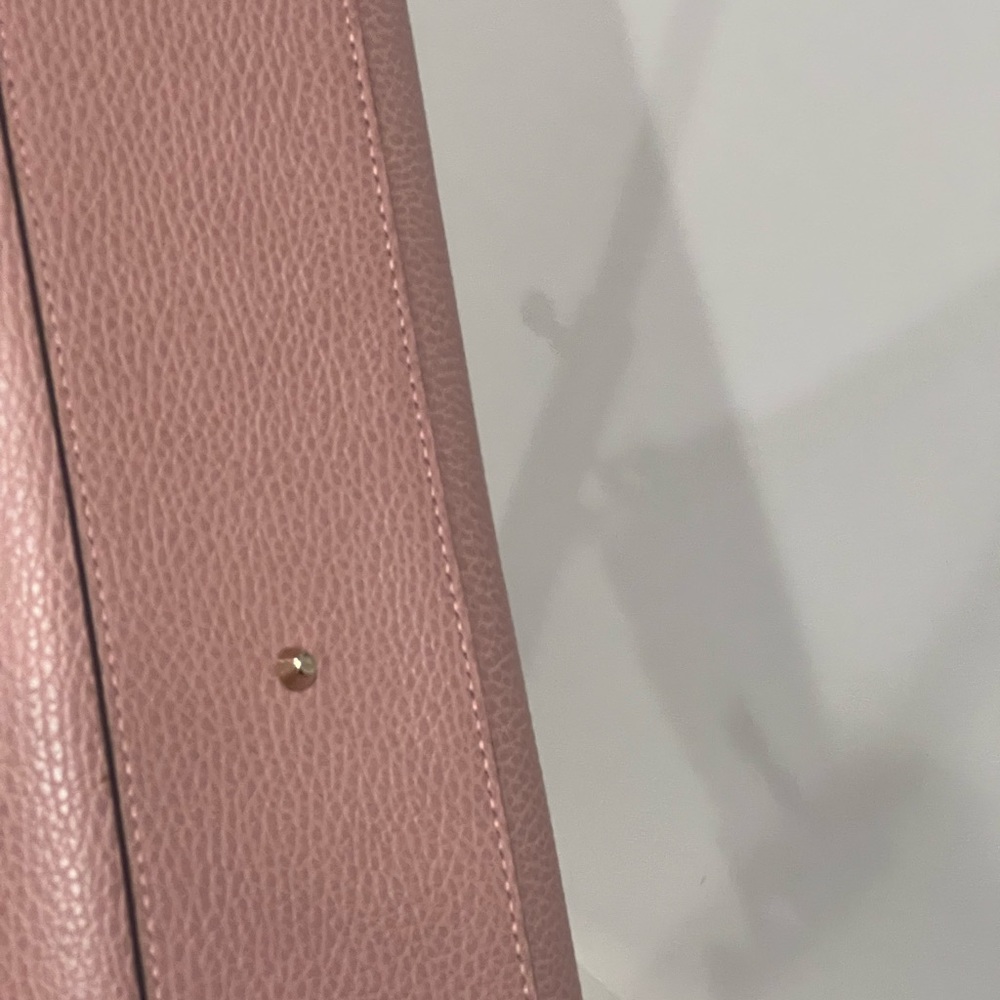 Drawing 2/1/24 at my Live show! NEW Pink Gucci Interlock Calfskin Large - Picture 8 of 11